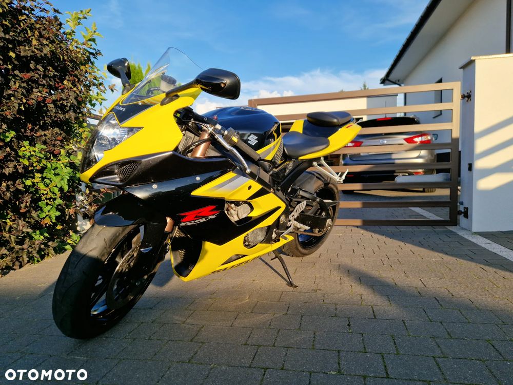 Suzuki GSX-R - 3
