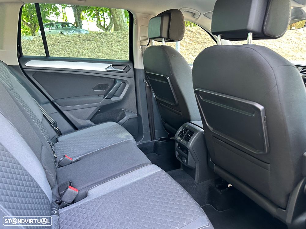 VW Tiguan 1.6 TDI Confortline - 30
