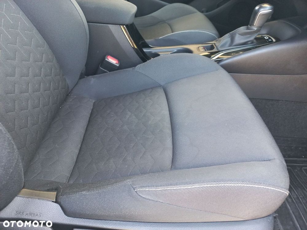 Toyota Corolla - 12