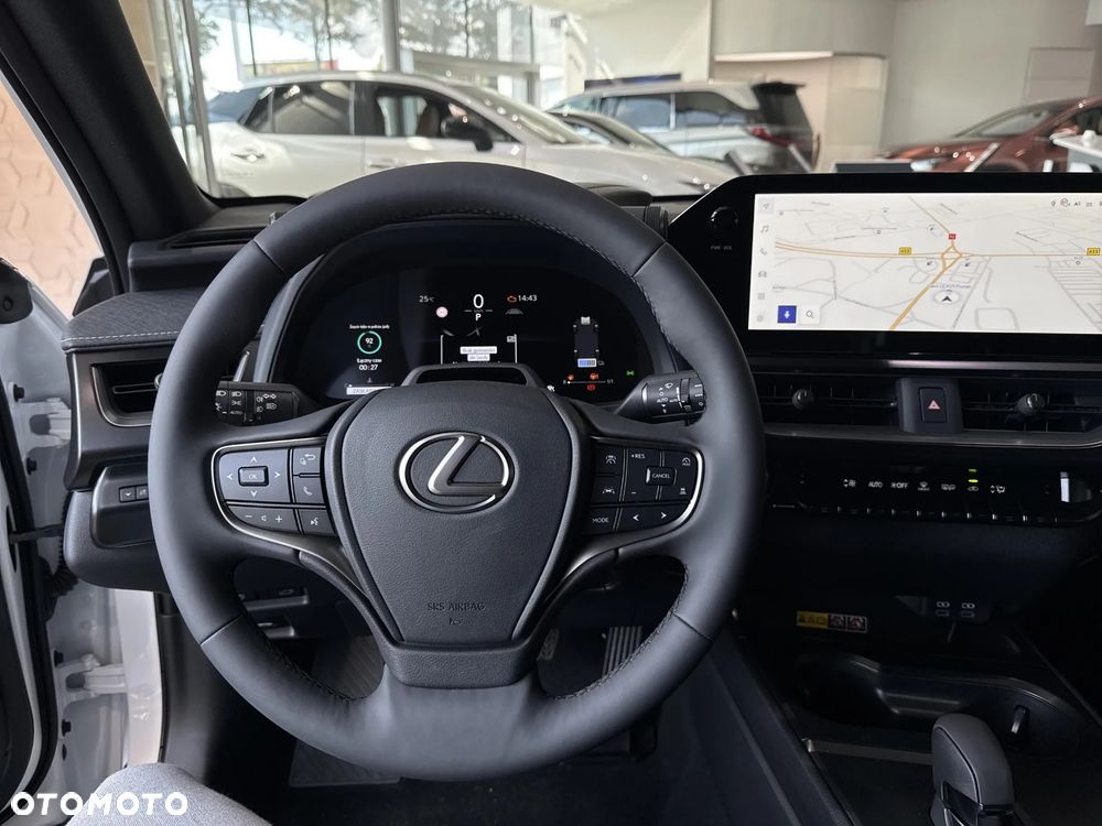 Lexus UX - 16
