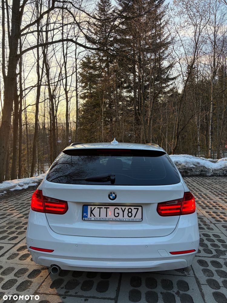 BMW Seria 3 320d - 11