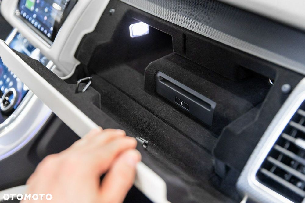 Land Rover Range Rover Sport - 31