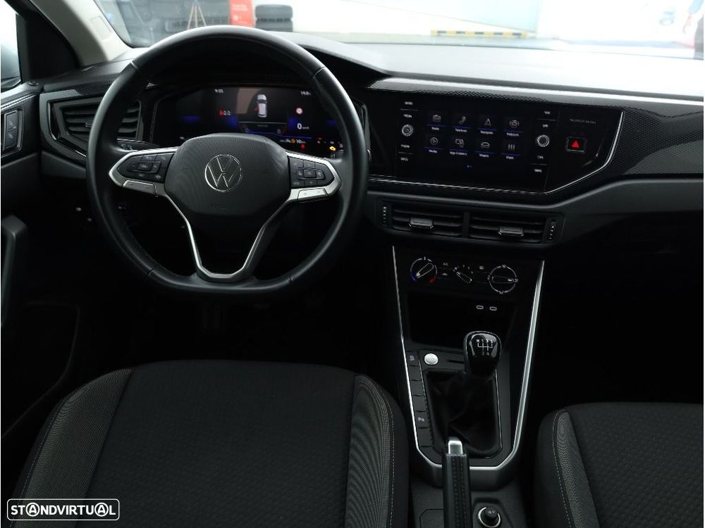 VW Taigo 1.0 TSI Urban - 18