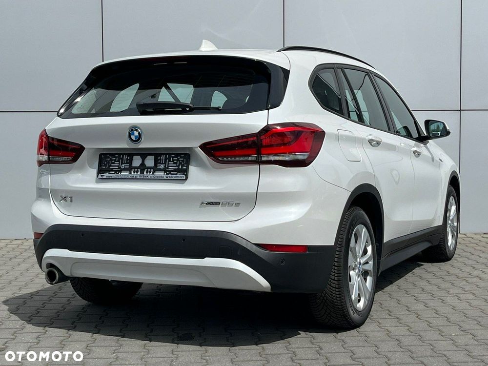 BMW X1 xDrive25e Advantage - 9