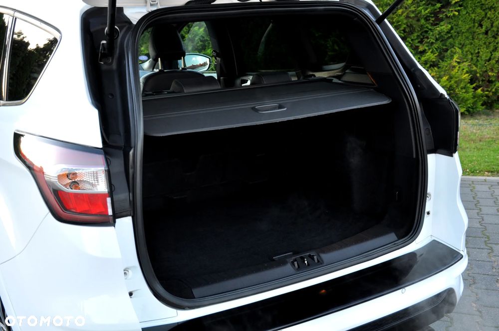 Ford Kuga 1.5 EcoBoost FWD ST-Line ASS GPF - 23