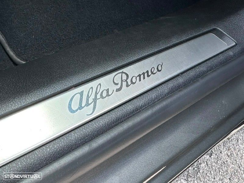 Alfa Romeo Tonale 1.5 VGT Hybrid Sport Speciale - 22