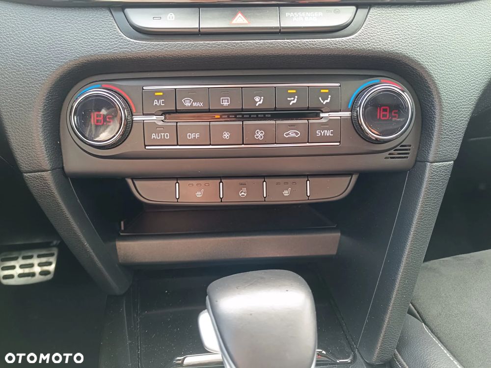 Kia ProCeed 1.4 T-GDI GT Line DCT - 10