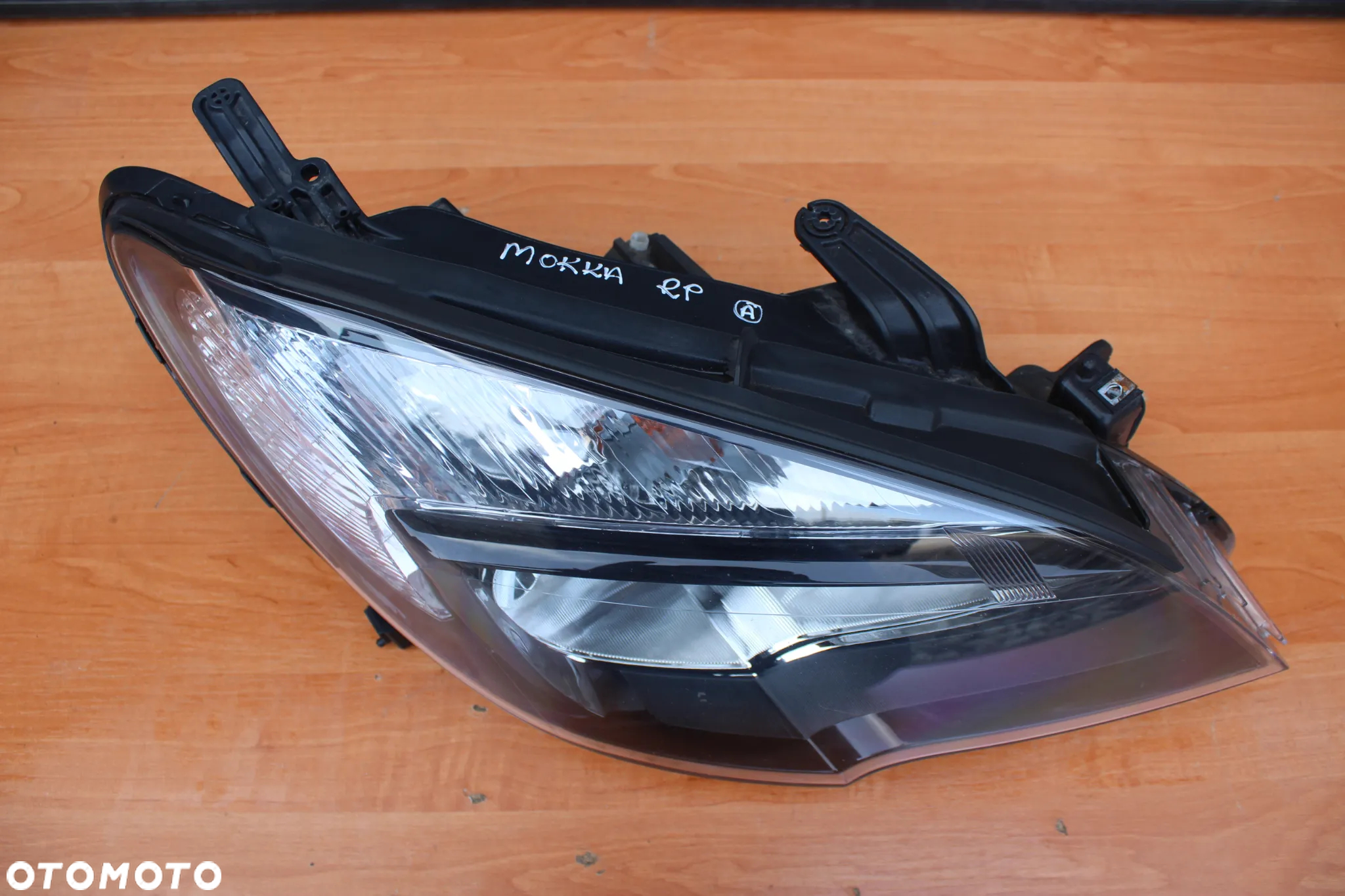 LAMPA PRAWA PRZÓD PRZEDNIA PRAWA OPEL MOKKA ORYGINAŁ ANGLIK 42344329 - 7