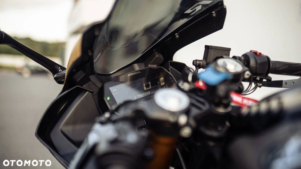 Yamaha YZF - 12