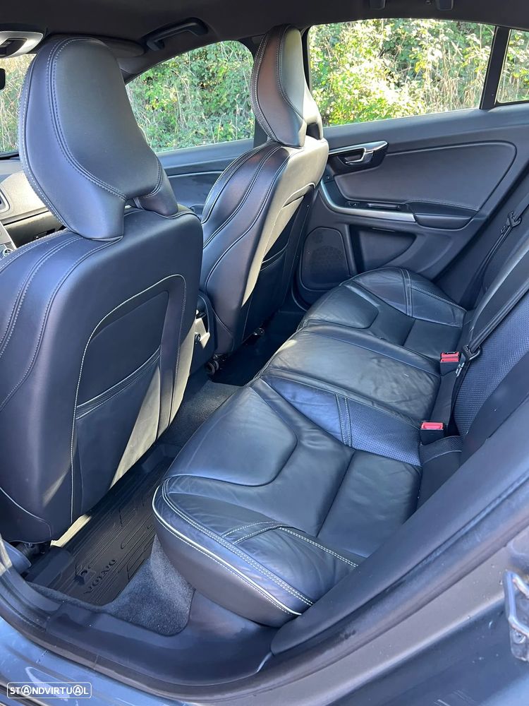 Volvo S60 2.0 D4 R-Design Geartronic - 16