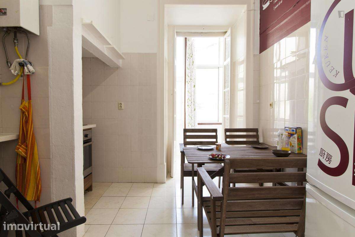 Quarto - localizado em Arroios Lisbon - Grande imagem: 2/24