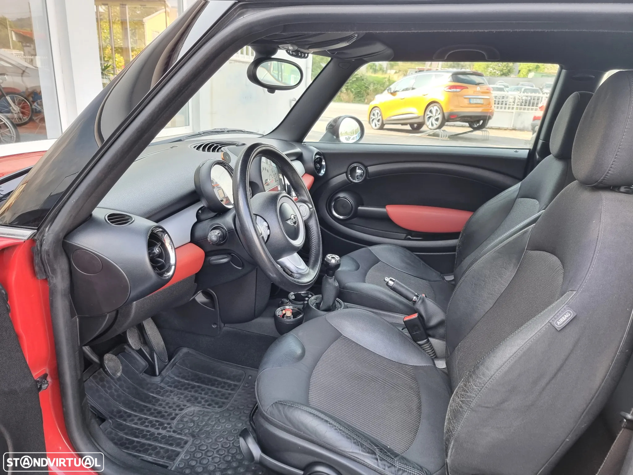 MINI 3 Portas Cooper D - 10