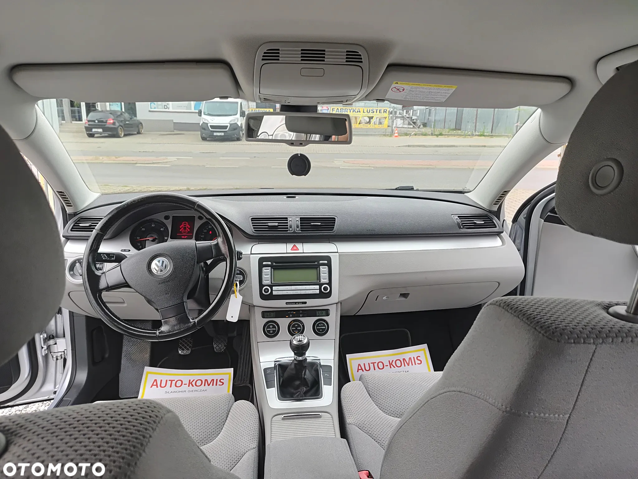 Volkswagen Passat 2.0 TDI Comfortline - 17