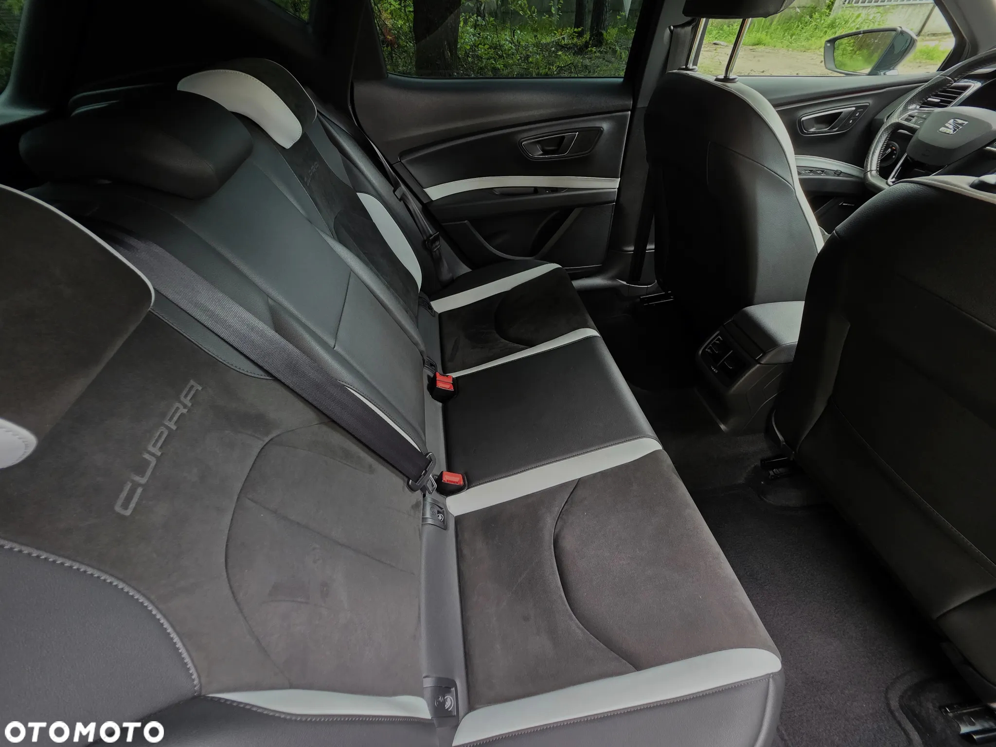 Seat Leon 2.0 TSI Cupra S&S - 11