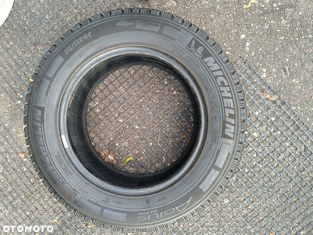 Opony zimowe 215 65 16 C Continental - 7