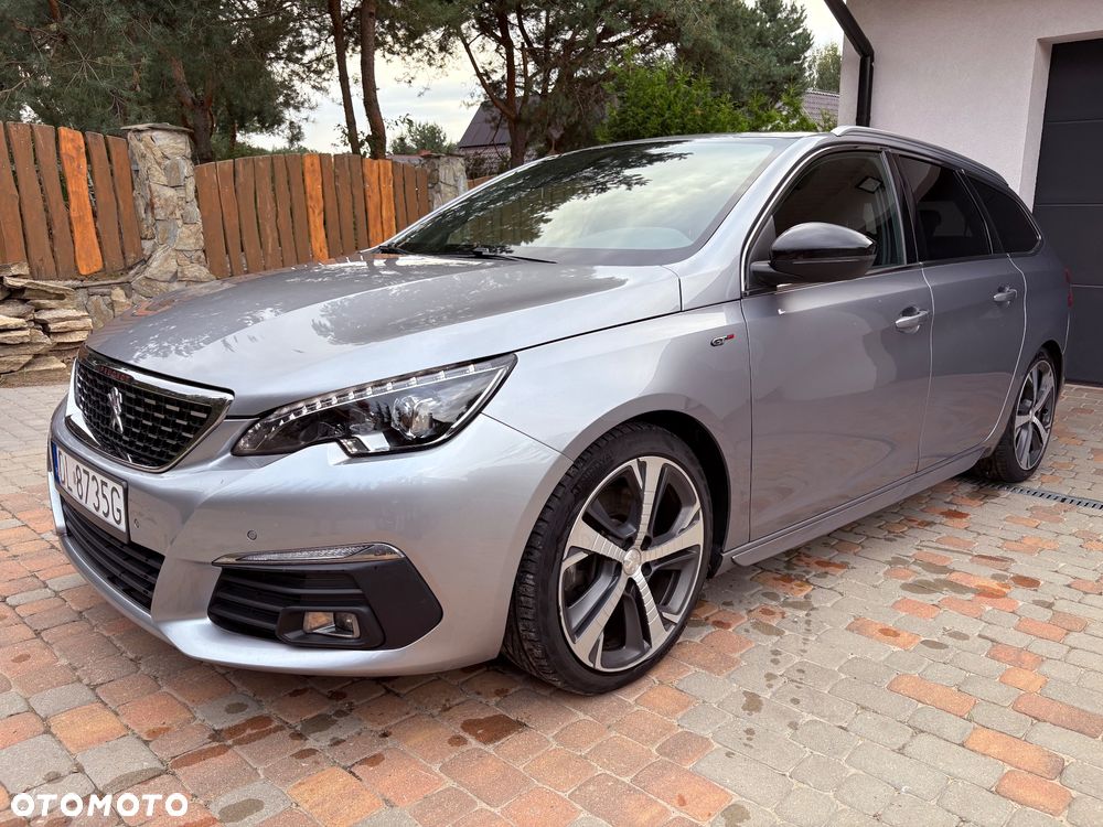 Peugeot 308 - 1