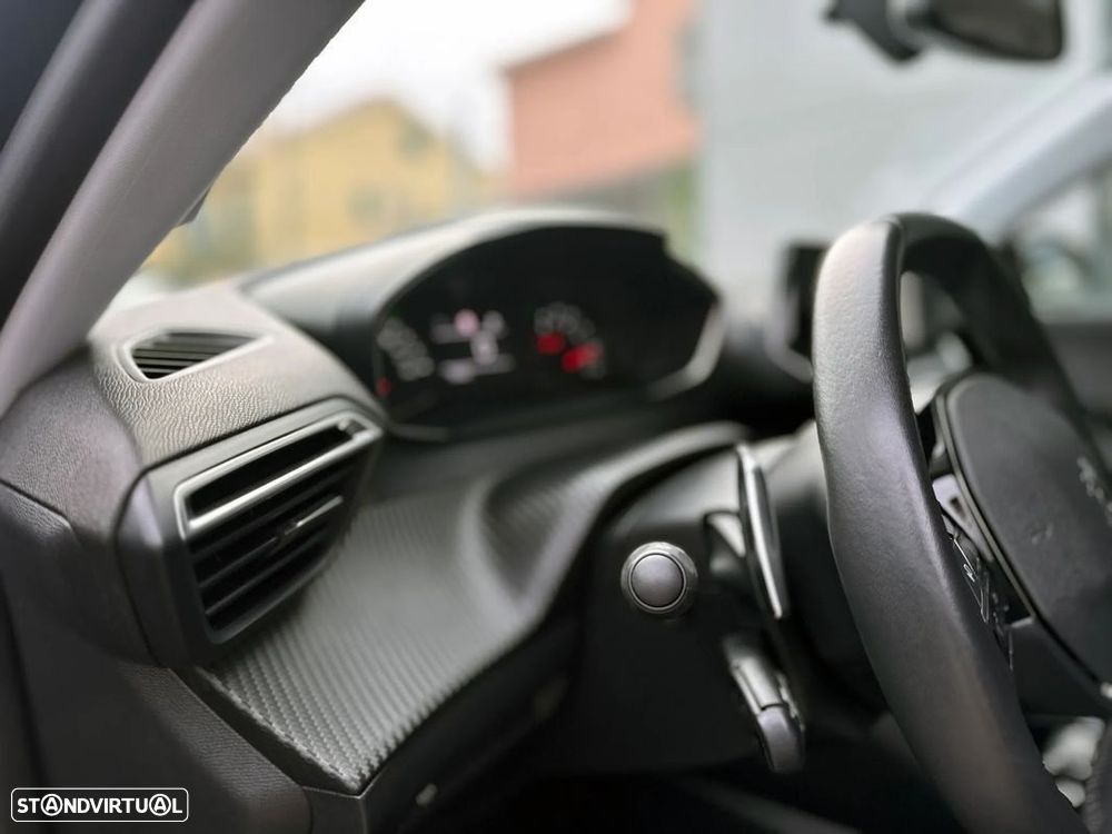 Peugeot 2008 1.2 PureTech Active Pack EAT8 - 11