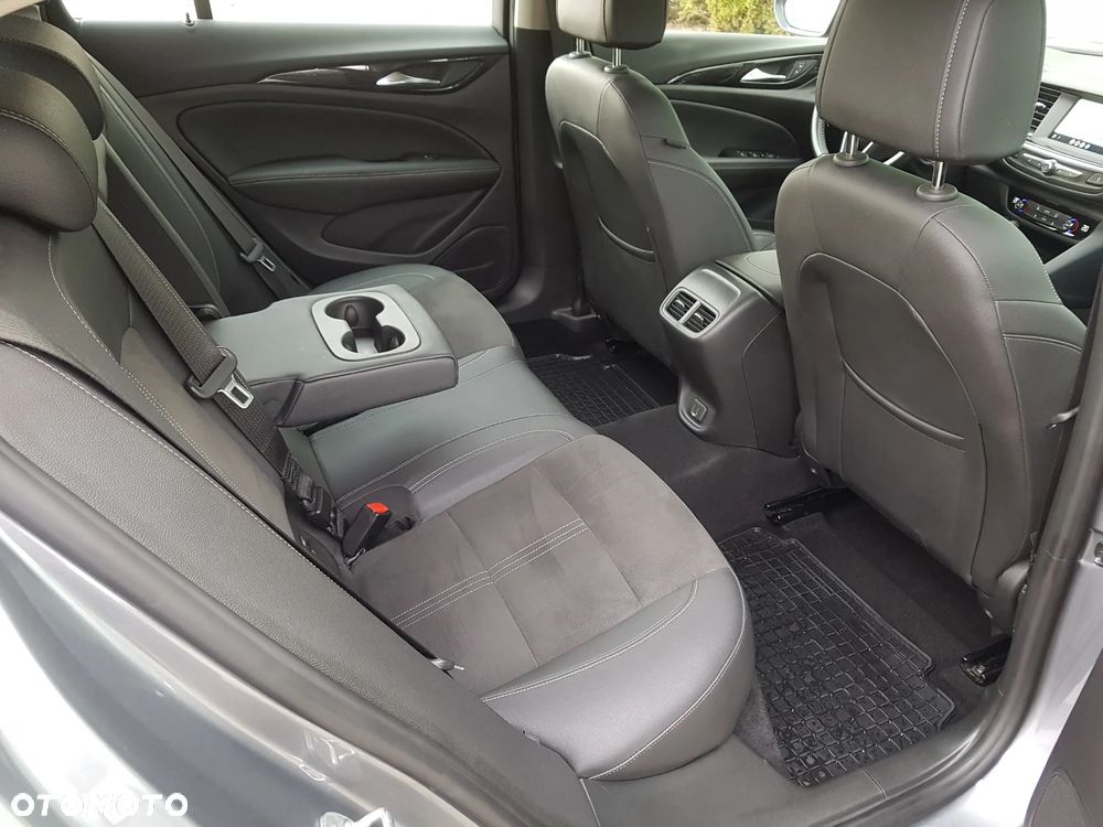 Opel Insignia 2.0 CDTI 4x4 Innovation S&S - 23
