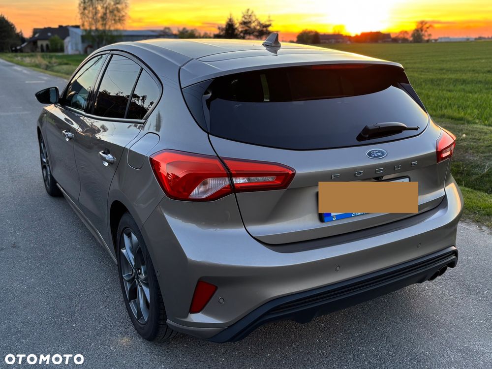 Ford Focus 1.5 EcoBoost ST-Line - 4