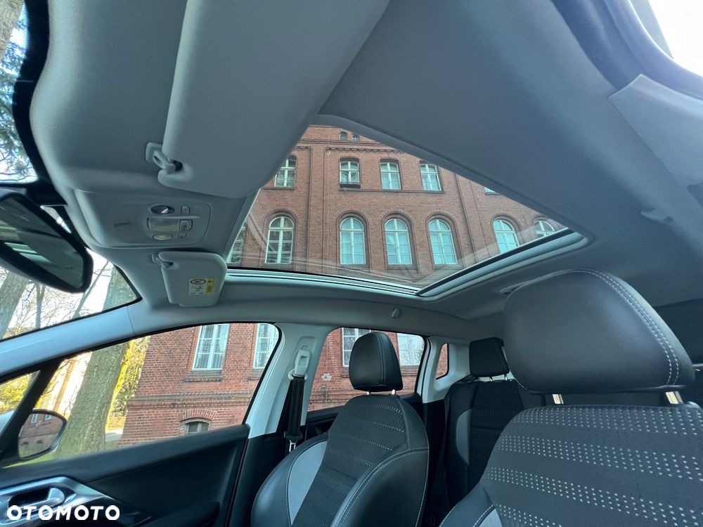 Peugeot 2008 1.6 BlueHDi Allure - 9