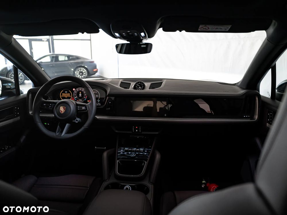 Porsche Cayenne - 14