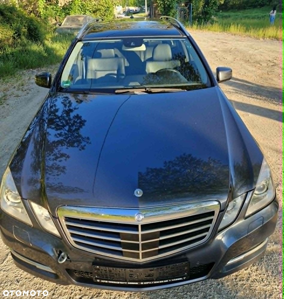 Mercedes-Benz Klasa E 350 CDI DPF 4Matic BlueEFFICIENCY 7G-TRONIC Avantgarde - 7
