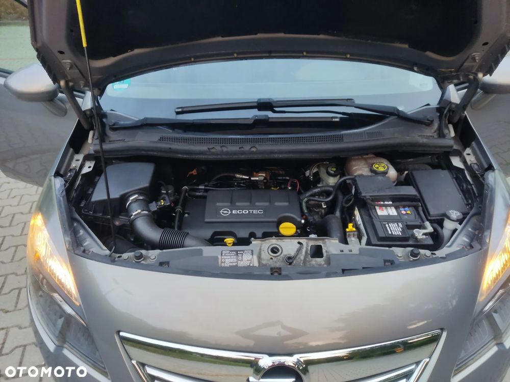 Opel Meriva 1.4 T Enjoy S&S - 26
