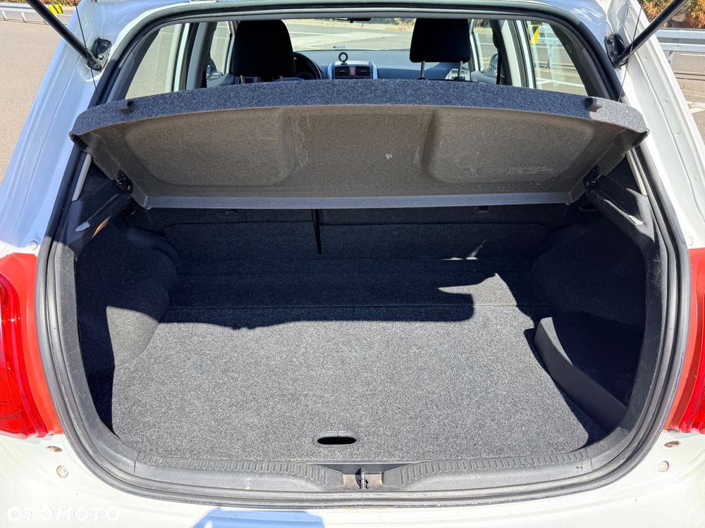 Toyota Auris - 29