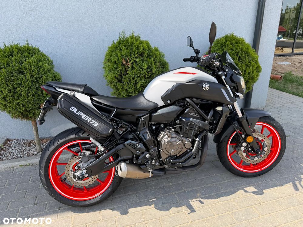Yamaha MT - 5