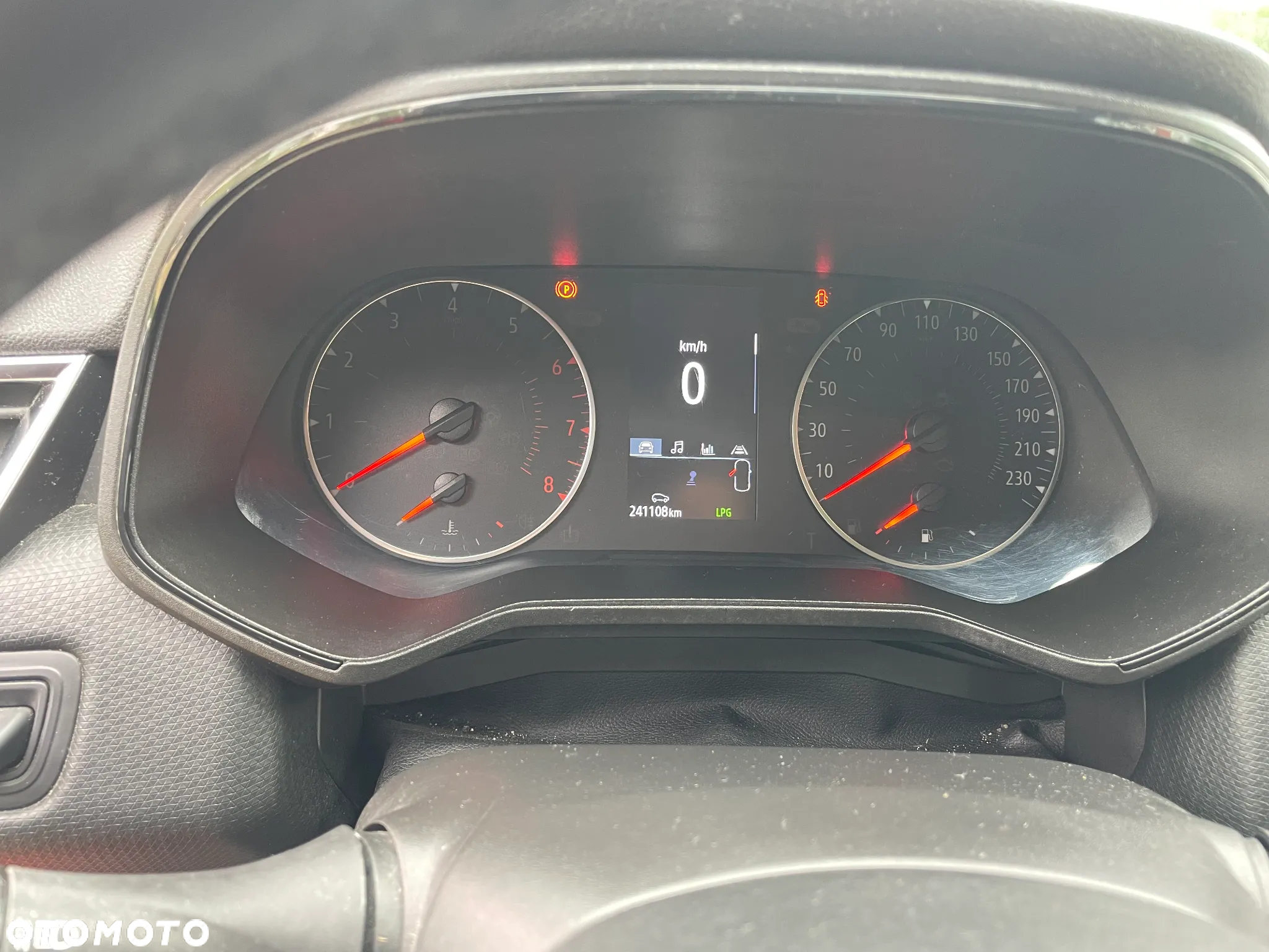 Renault Clio 1.0 TCe Zen - 9