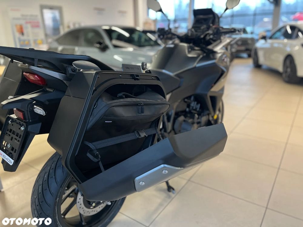 Honda NT - 9