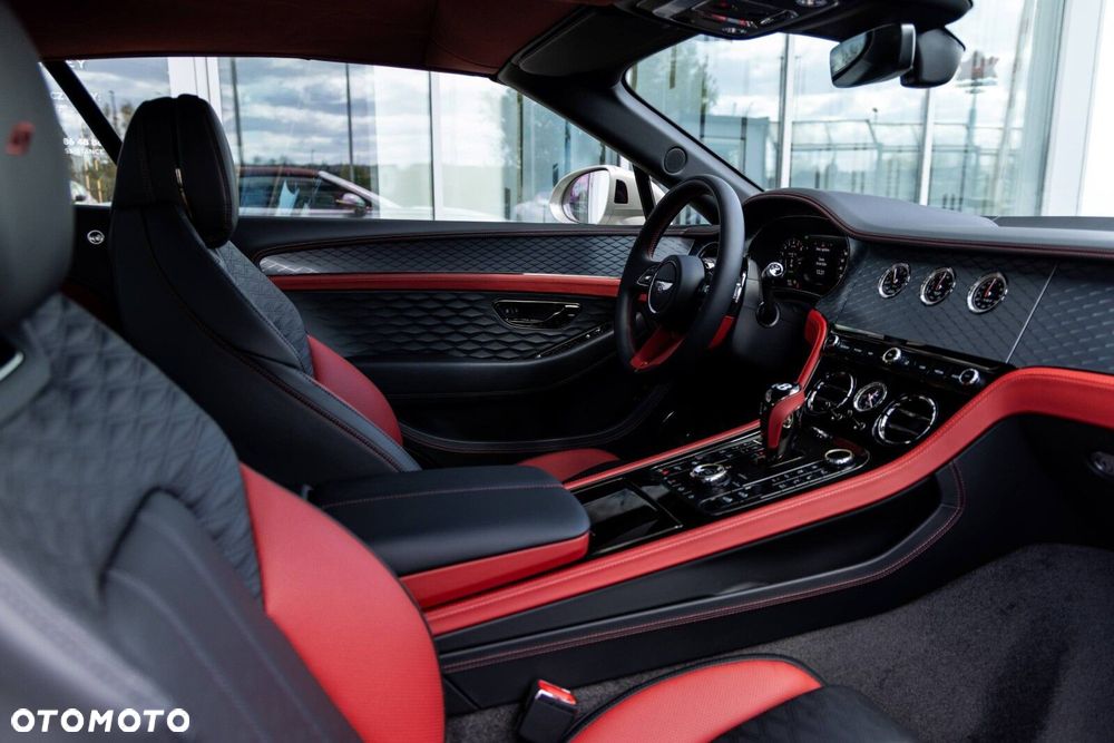 Bentley Continental GT - 9
