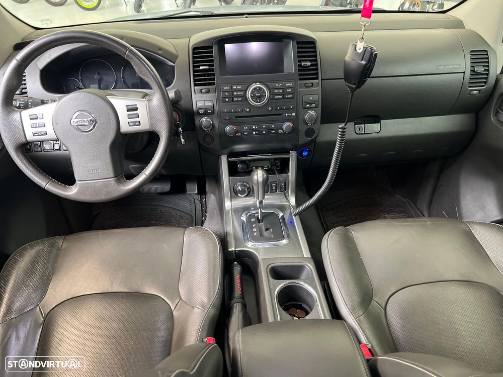 Nissan Navara 3.0 dCi V6 CD LE Hi-T.+P.Pr.AT 4WD - 18