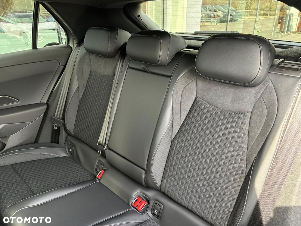 Volkswagen T-Roc - 7