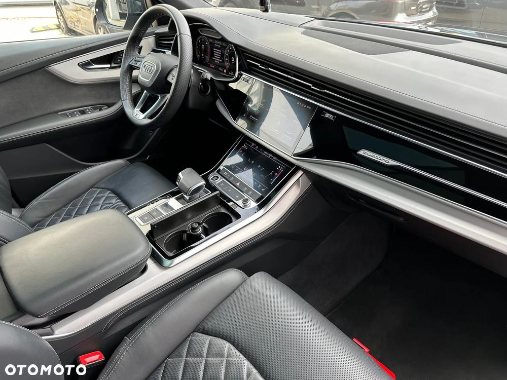 Audi Q8 50 TDI mHEV Quattro Black Edition Tiptronic - 12