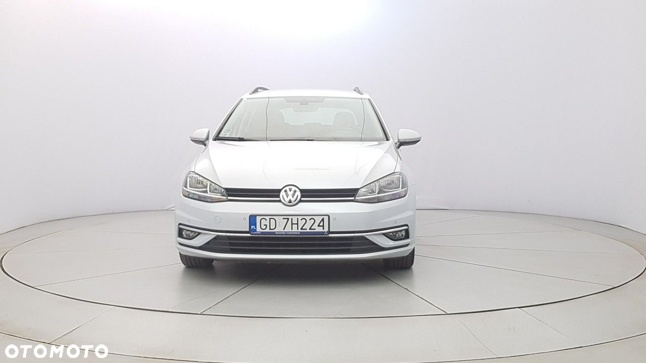 Volkswagen Golf - 2