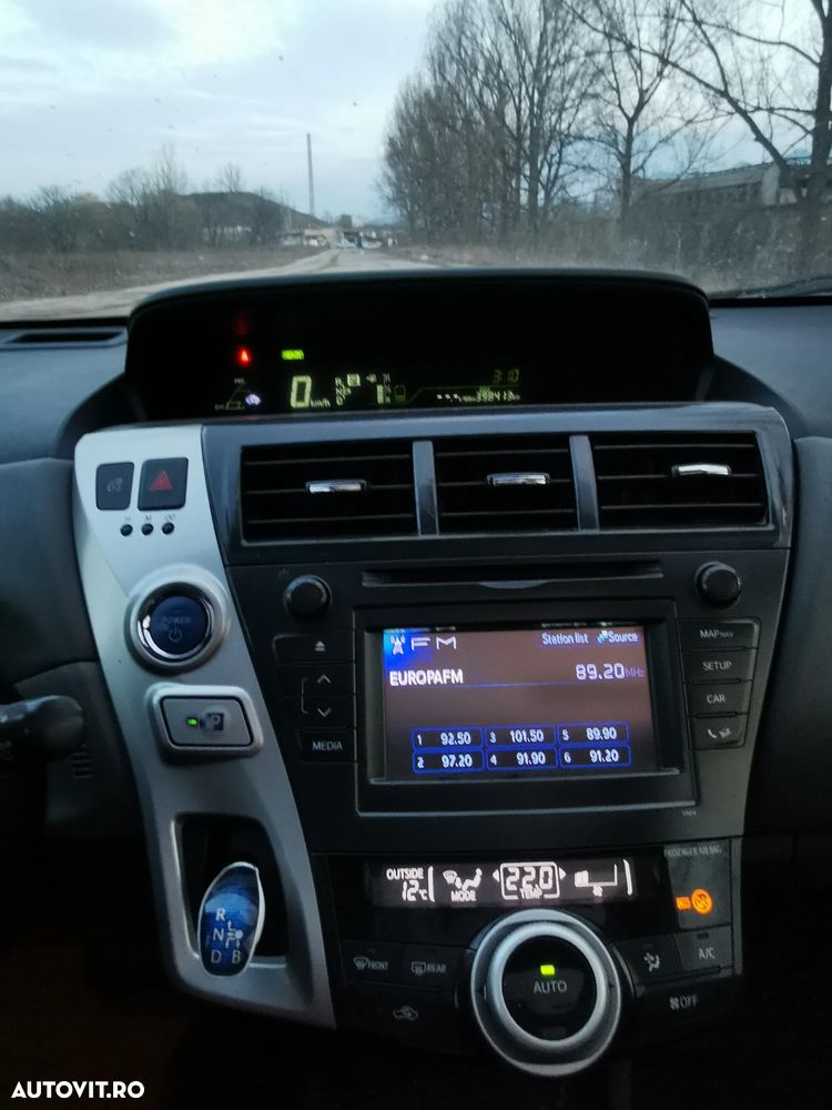 Toyota Prius+ - 9