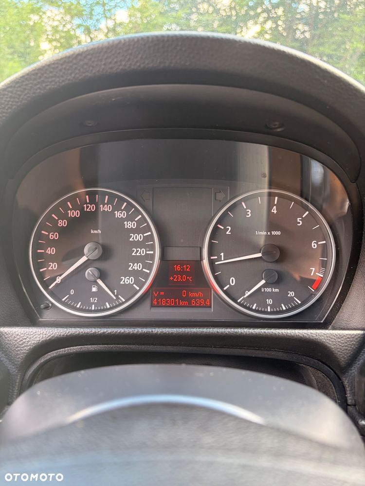 BMW Seria 3 325i - 12