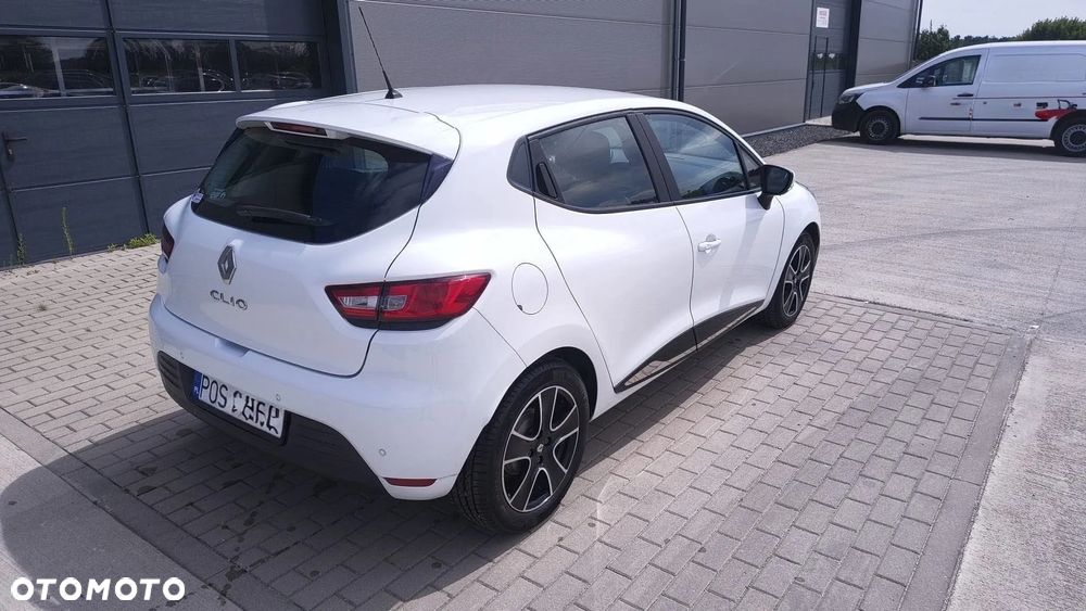 Renault Clio - 10
