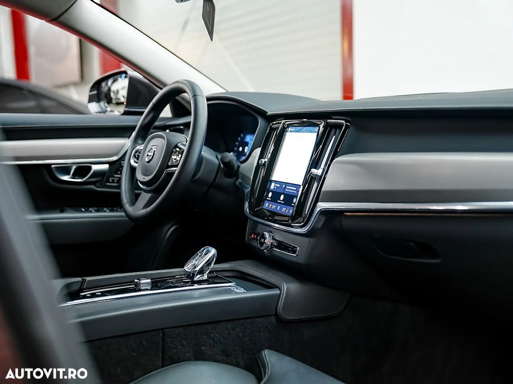 Volvo S90 B4 MHEV AT Plus Bright - 22
