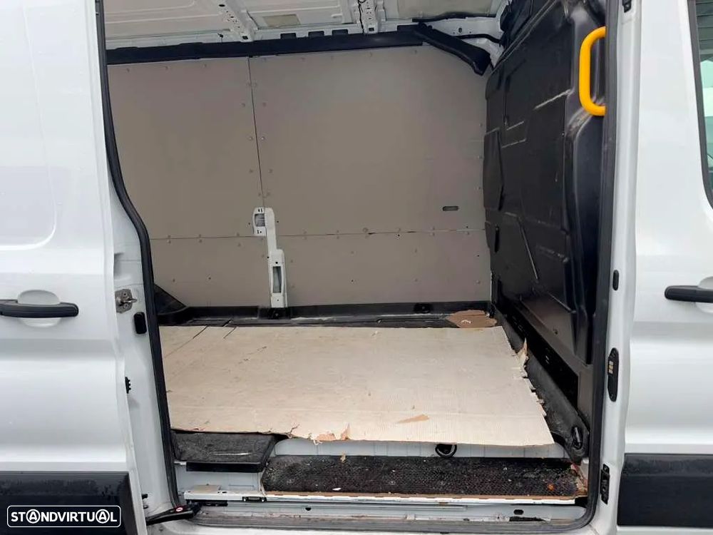Ford e-Transit L3H2 68kWh Lkw HA Trend - 7