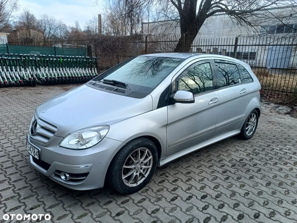 Mercedes-Benz Klasa B 180 EU5 - 16