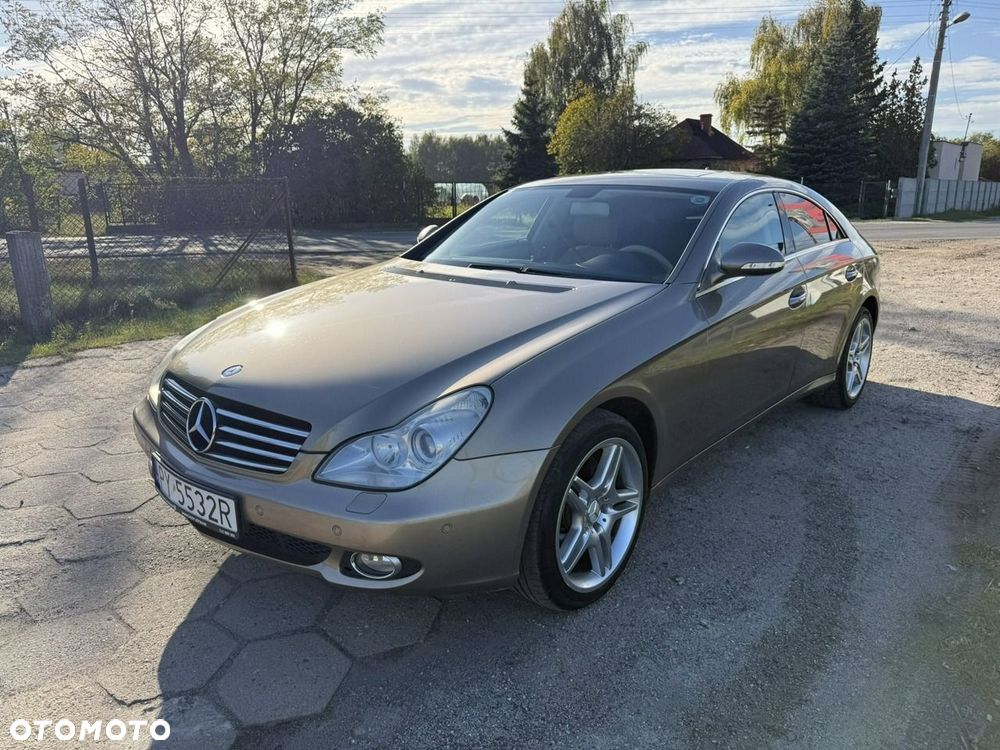 Mercedes-Benz CLS - 32