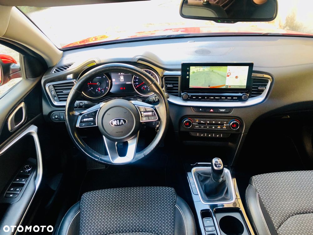 Kia XCeed 1.6 CRDi SCR L Business Line - 15
