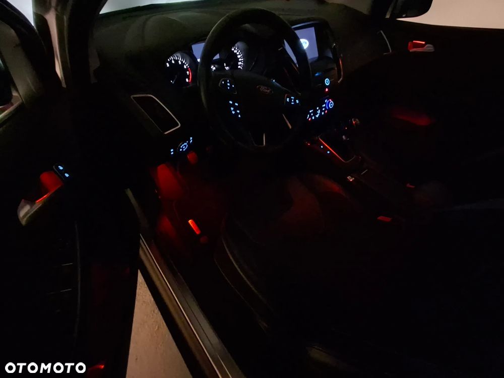 Ford Focus 1.5 EcoBoost STart-Stopp-System TITANIUM - 17