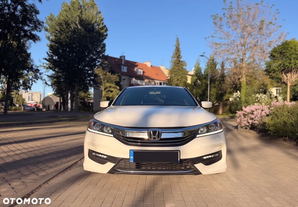 Honda Accord - 2