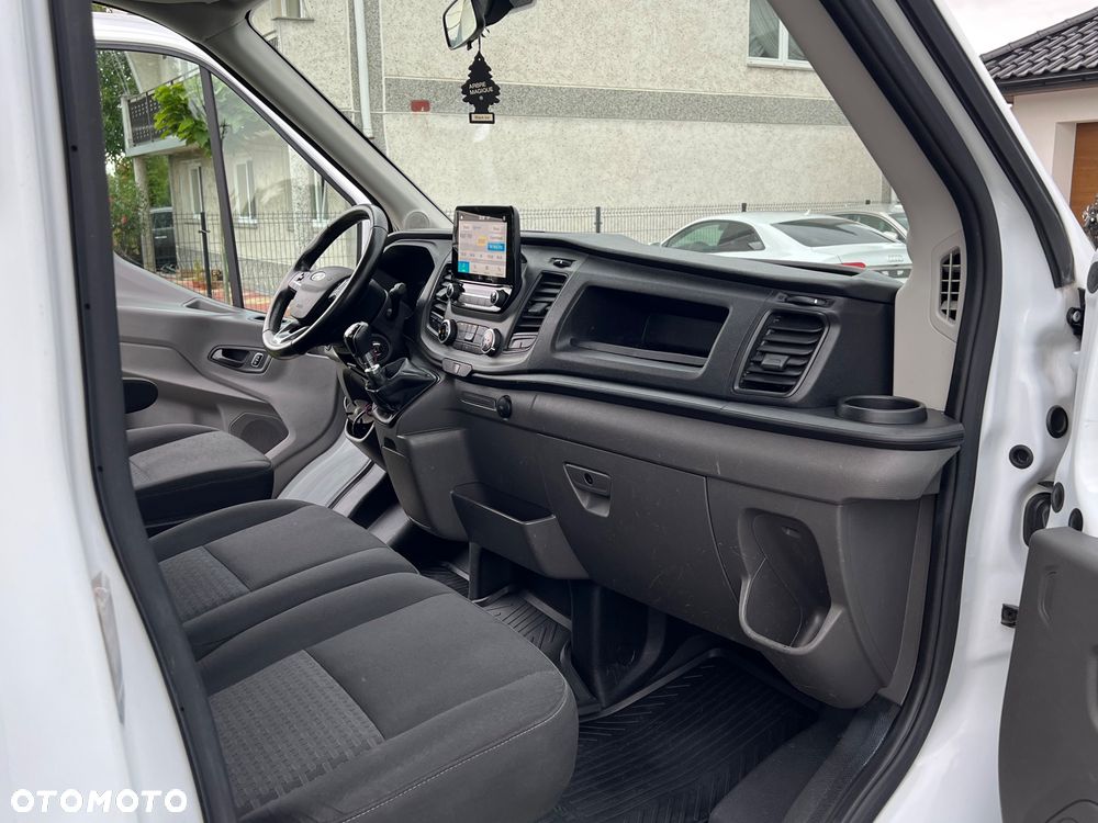 Ford Transit - 21
