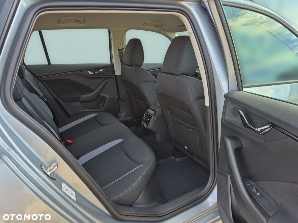 Skoda Kamiq 1.0 TSI Drive DSG - 14