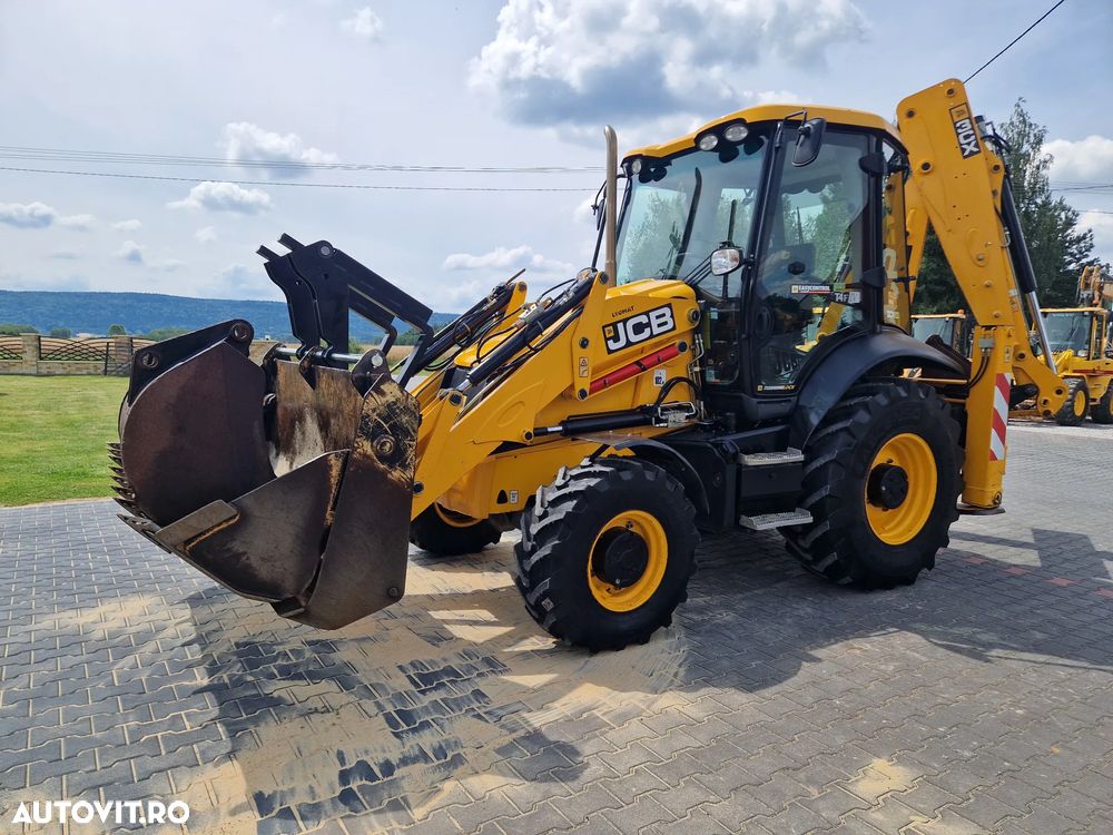 JCB 3cx - 16