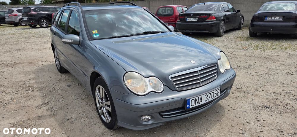 Mercedes-Benz Klasa C 180 T Kompressor Classic - 11